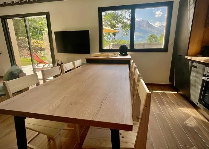 Semesterbostad L'eterle, Maison De Montagne